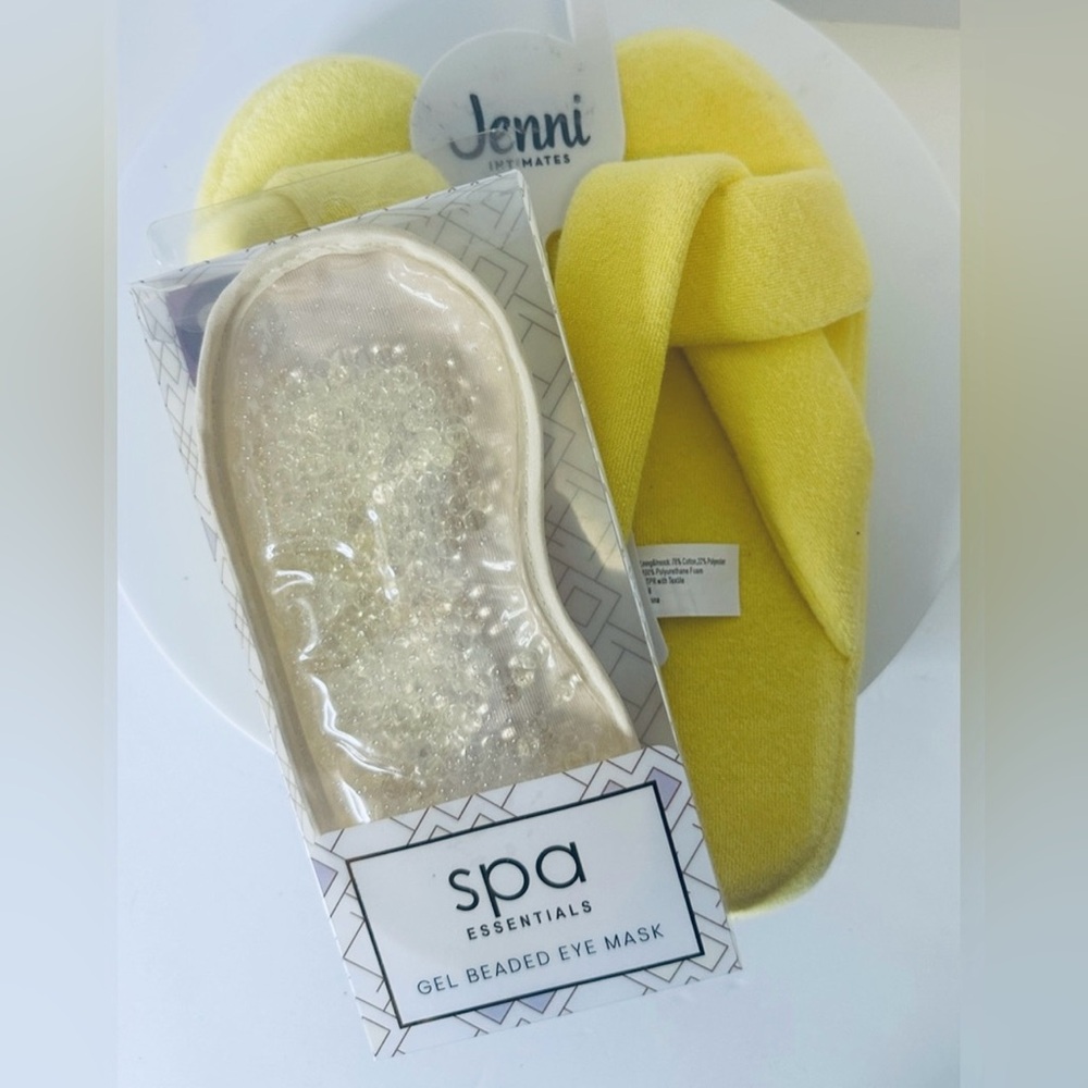 Women's JENNI Terry Cloth NWT Yellow Slip On Slippers Medium 7-8 & Gel Eye Mask